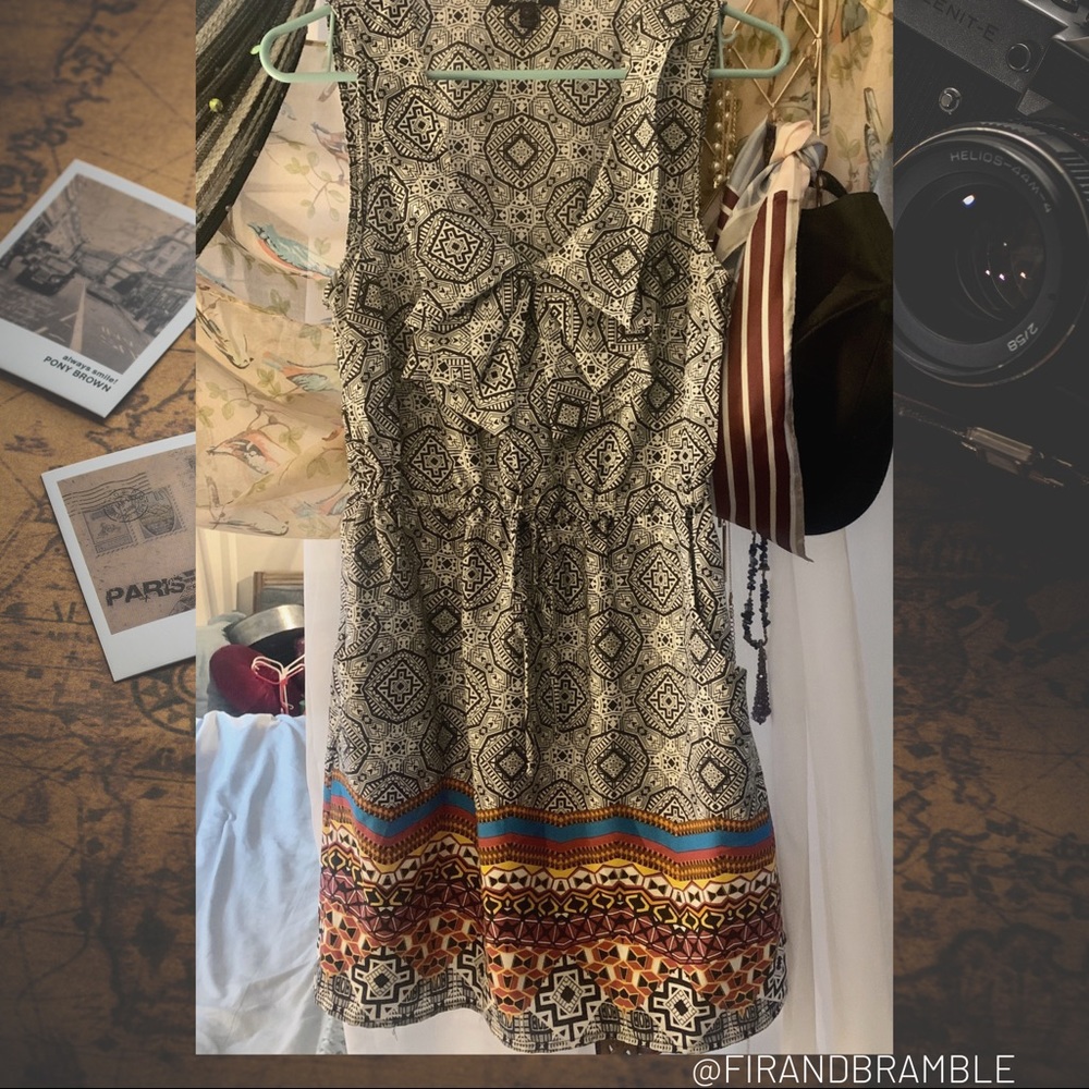 Print dress with pockets